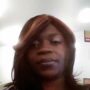 Meet your Posher, Donielle